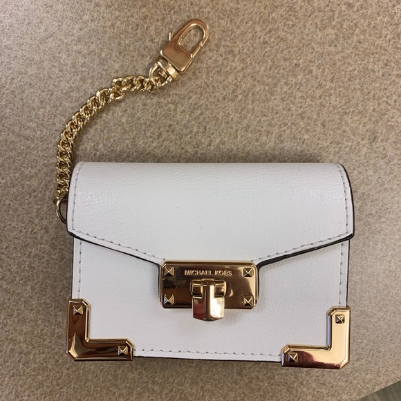 Michael Kors Handbags - New Michael Kors white card holder key ring